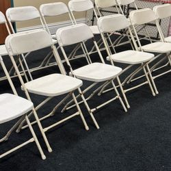 SET OF 10 White Plastic Folding Chairs Steel Frame Commercial High Capacity Event Chair lightweight Set for Office Wedding Party Picnic Kitchen Dining