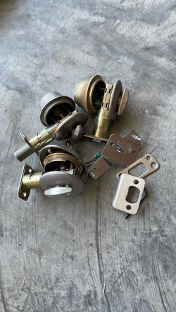 Free door locks