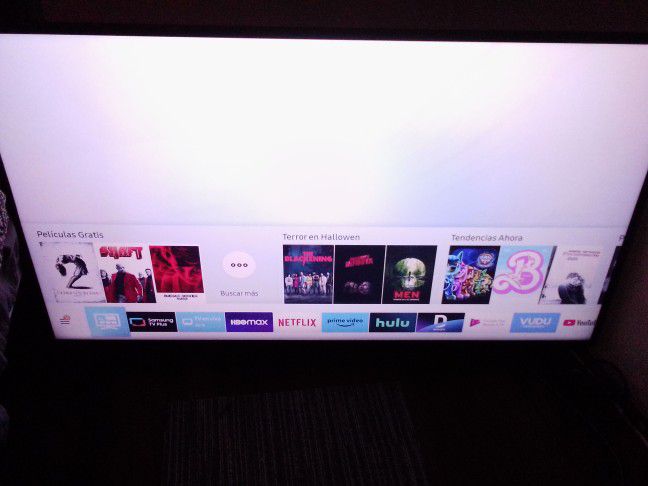 50 Inch Flat Screen Samsung Smart TV 
