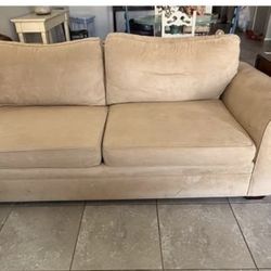 Pottery Barn Couch EXCELLENT condition 