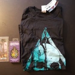 Nerd Block Exclusive Harry Potter T-Shirt (M), Keychain & Bookmark