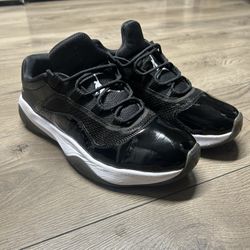 Air Jordan 11 CMFT LOW size 9