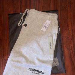 Essentials Shorts