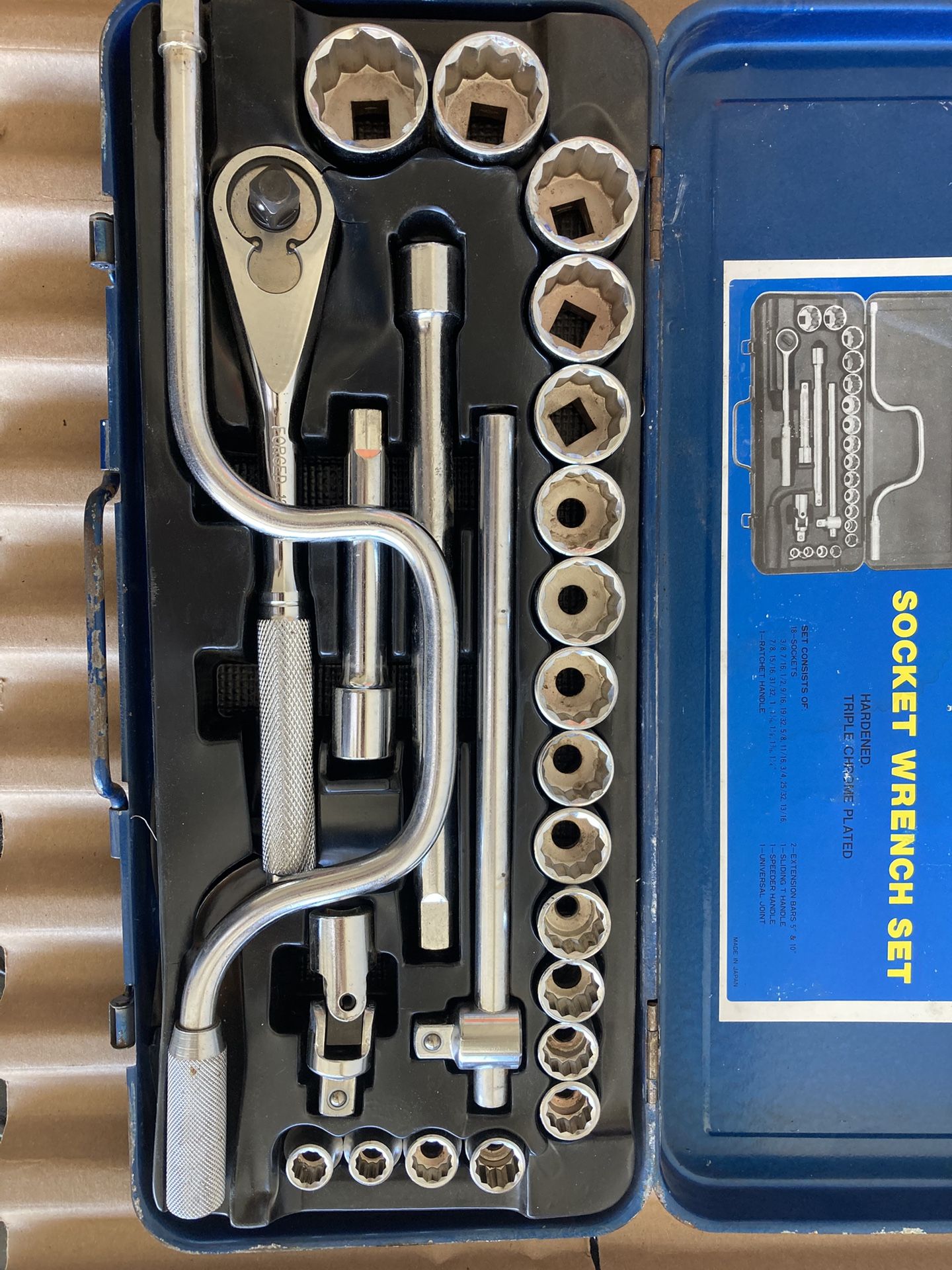 Universal Socket Wrench set, ½ inch Square Drive, 25-PC, with Metallic Case. S.A.E. Size. Made in Japan