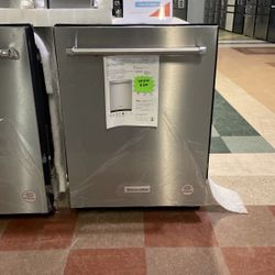 KitchenAid Stainless Steel Dishwasher‼️