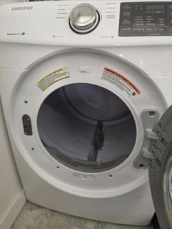 Samsung Front Load Washer & Dryer Set - 4.2 Cu Ft - White - MoistureSensor - Model WF42H5700A - Matching Set