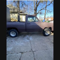 1984 Dodge D150 Shortbed  Roller 