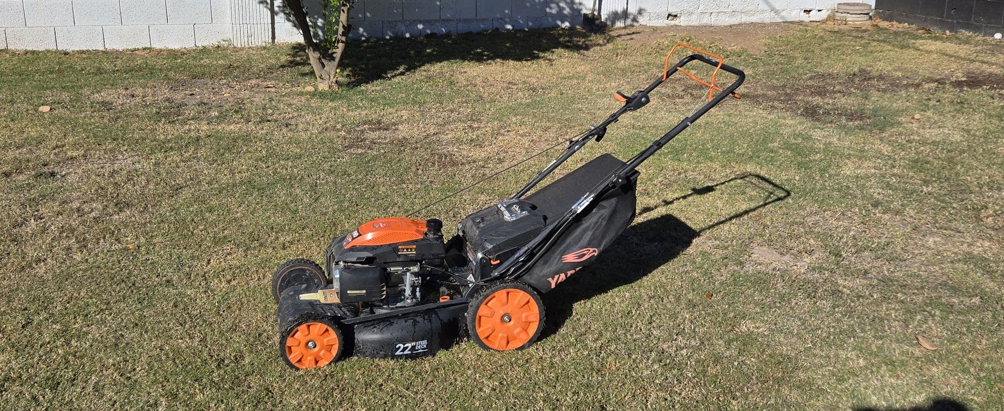 Lawnmower Yardmax 201cc
