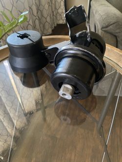 Toyota Camry 2007 Front Motor Mount " New"