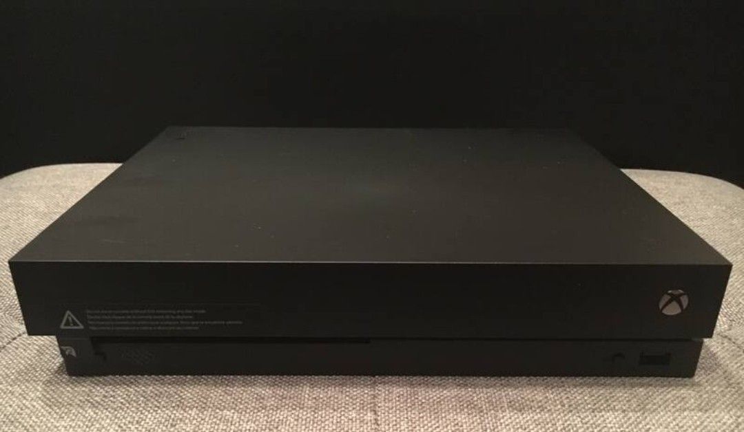 Xbox One X 1T