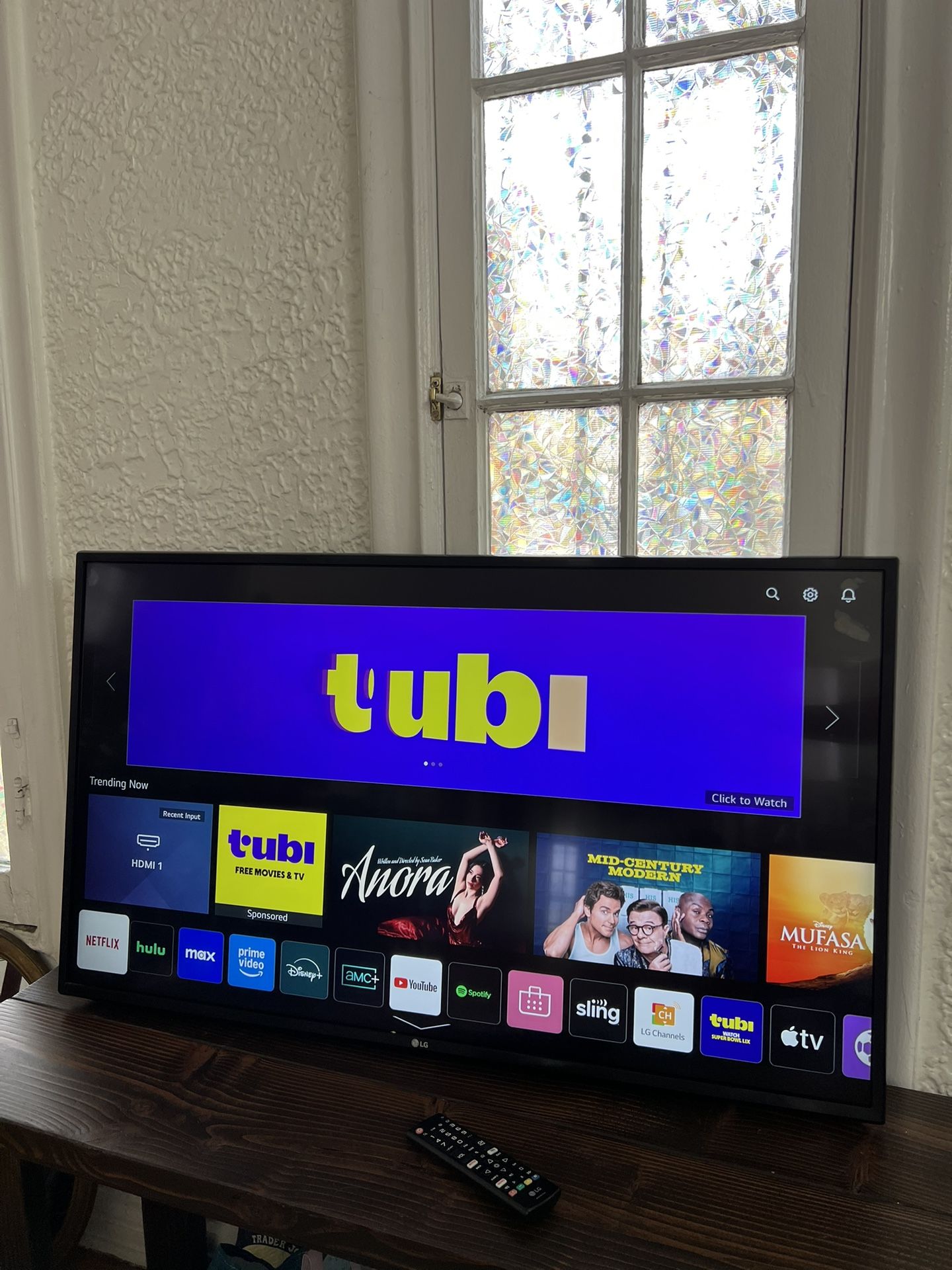 LG 43” HDR Smart LED UHD TV