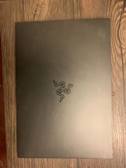 2020 razer 4K touch screen gaming pc