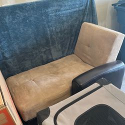 Lounger With Reclining Option 