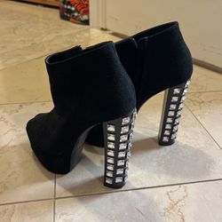 Giuseppe Zanotti black booties With Crystal Heels Worn Maybe 2 Times At The Most Excellent Condition Shoes Looks Amazing On! Amazing Price!