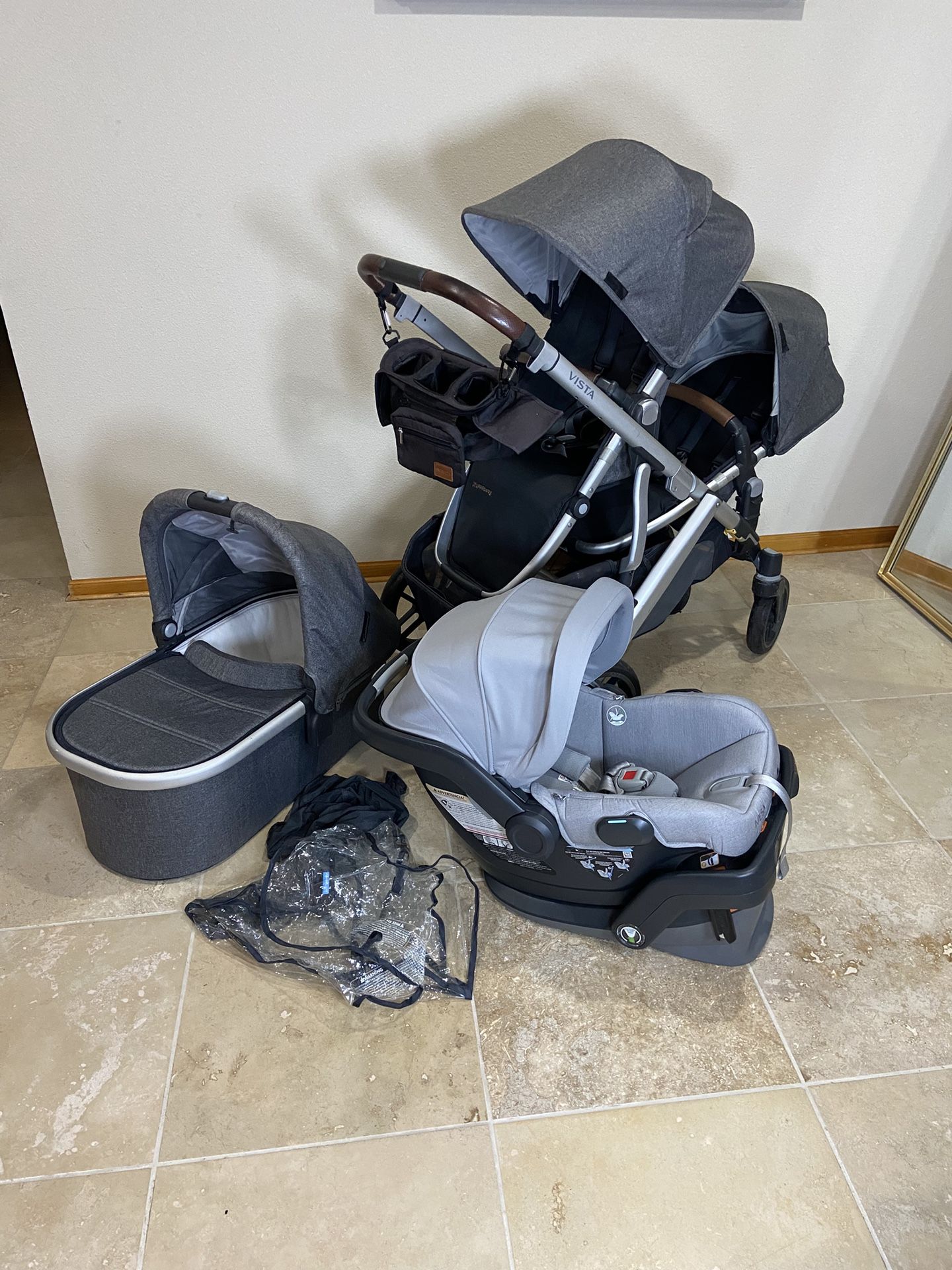Uppababy Vista V2 Double Stroller with Bassinet and Car Seat Grey