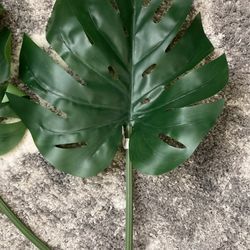 IKEA SMYCKA FAUX MONSTER/GREEN LEAF