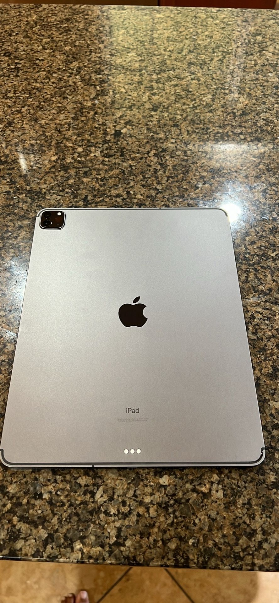 Apple iPad Pro 12.9 Inch 4 Th Gen Cellualr