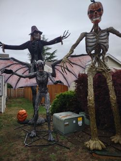 12' Wide Predator Of The Night Halloween Decoration