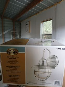 Exterior wall light