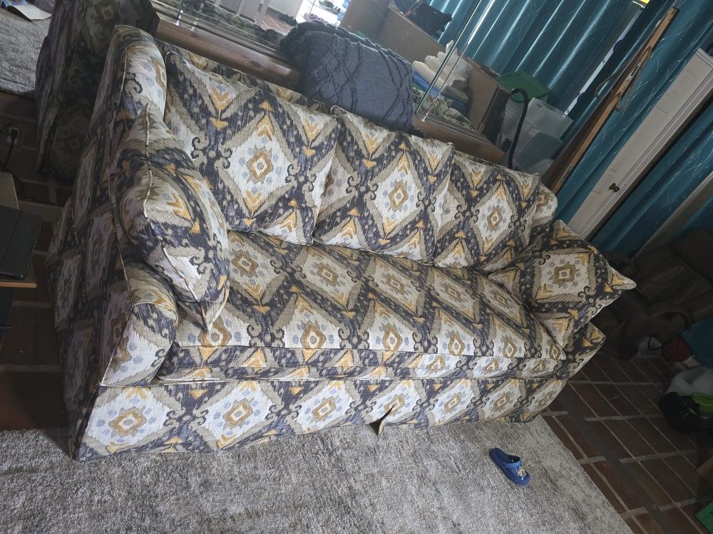 The HICKORY CHAIR Furniture Made By Hand