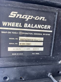 Used DIGITAL WHEEL BALANCER: Snap On, moving, 