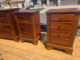 dresser and 2 night stands