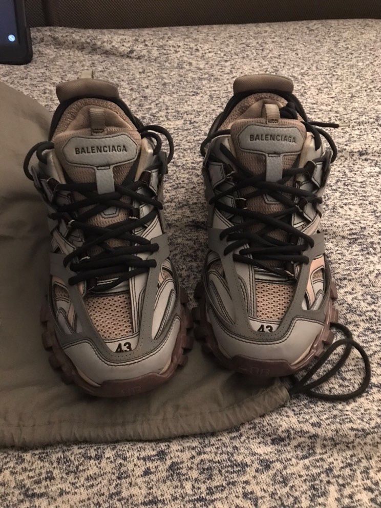 Balenciaga Tracks