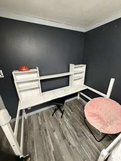 Desk, Bottom Section From A Bunk Bed/desk