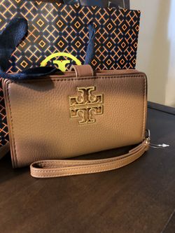 Tory burch on sale britten smartphone wallet