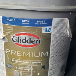 Glidden Premium  Exterior Paint + Primer 