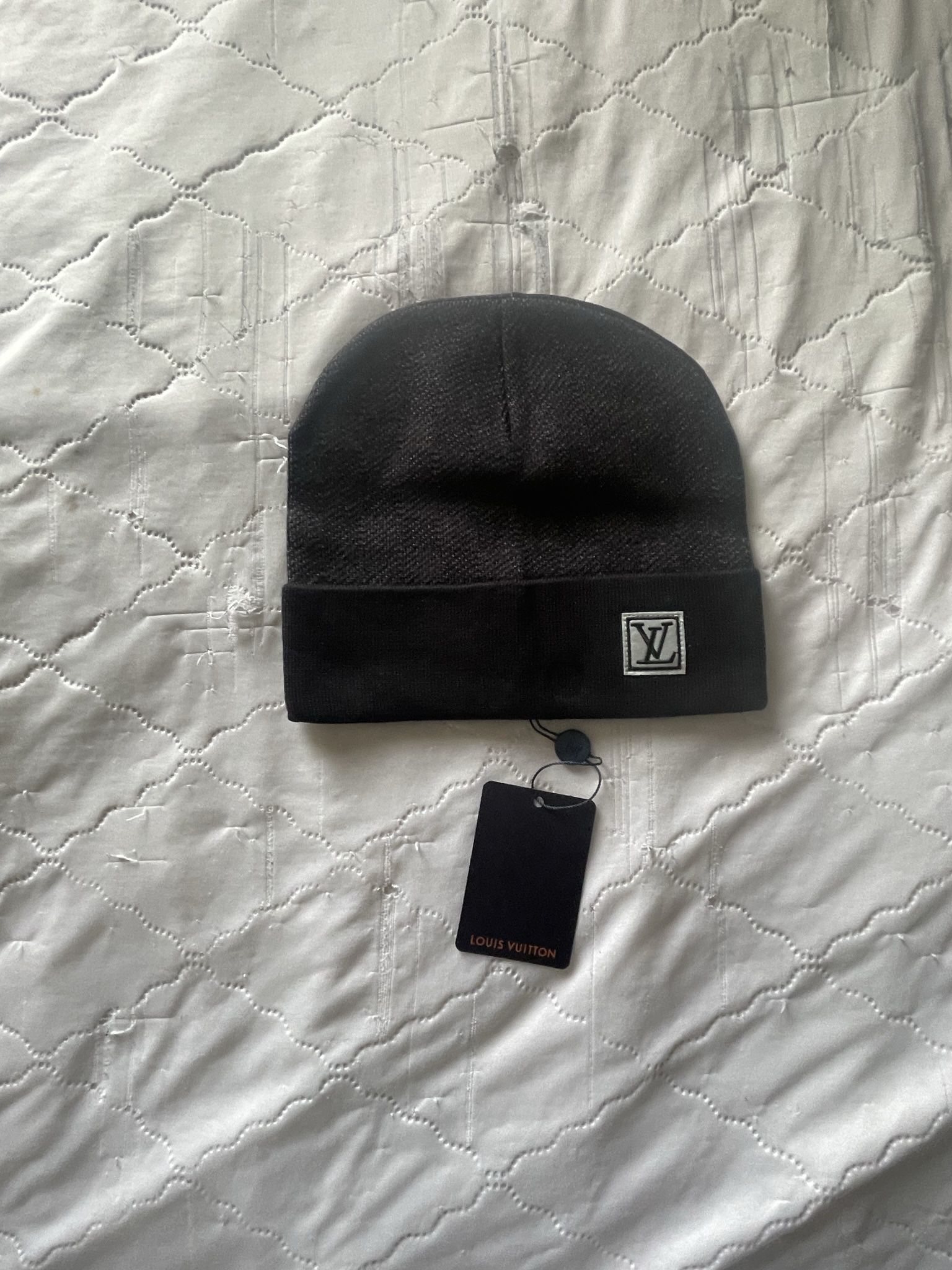 Louis Vuitton  Black Grey Neo Petit Damier Beanie