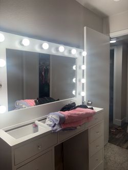 Makeup Vanity