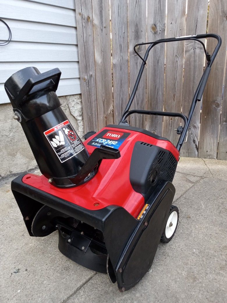 Toro CCR 2450 20" Inch 5 HP 2-Cycle Single Stage Gas Snowblower 
