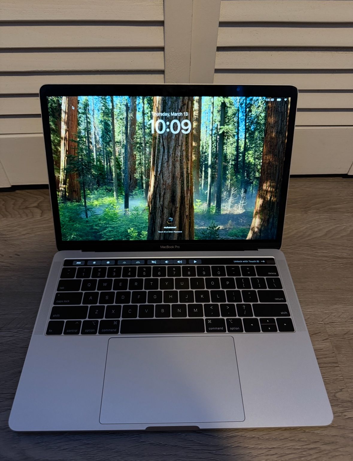 MacBook Pro 13” (2019) – Touch Bar, i5, 128GB