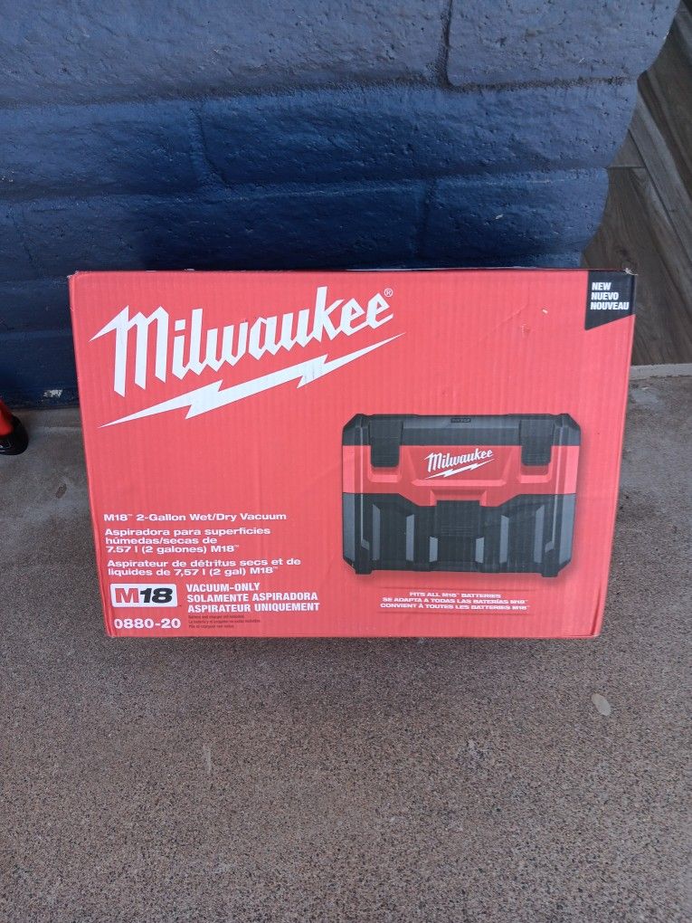 VACUUM MILWAUKEE TOOL ONLY