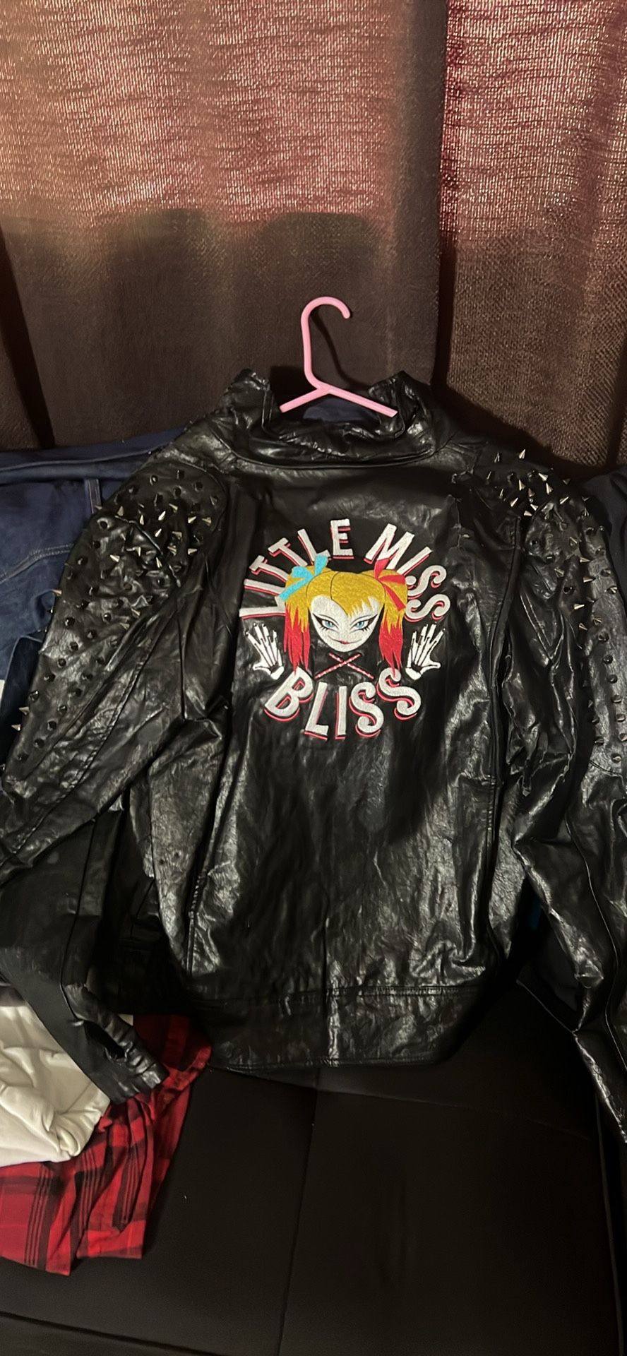 WWE T-Shirt & jacket Bundle