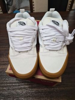 New Vans Knu Skopl sz 8.5 womens