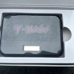 T-Mobile Franklin T9 Mobile Hotspot 4G LTE Wireless WiFi (RT717