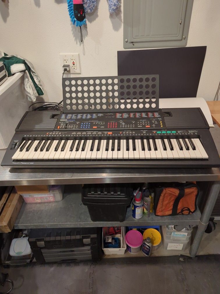 Yamaha psr-85 keyboard