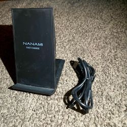 Cellphone Wireless charging station