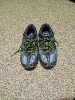 Saucony Vibram Sneakers