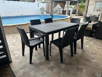 Modern indoor/outdoor chair