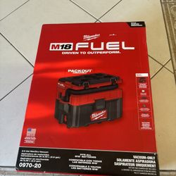 M18 Milwaukee Fuel 2.5 Gal Wet /Dry Vacuum Packout Compatible 