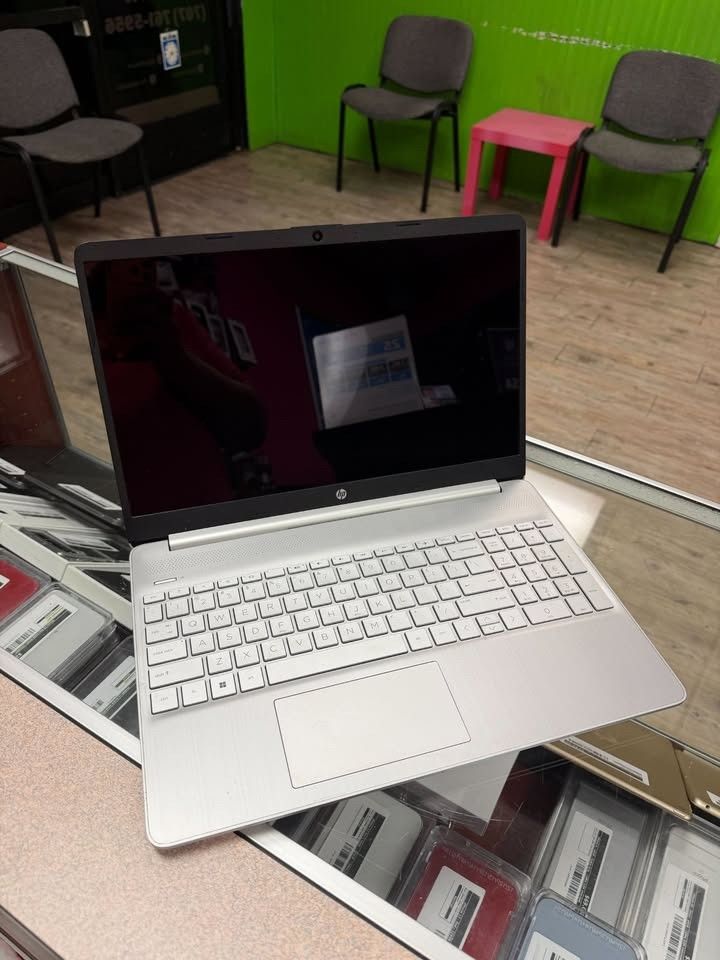 hp laptop i7 12th gen 16gb ram - VV
