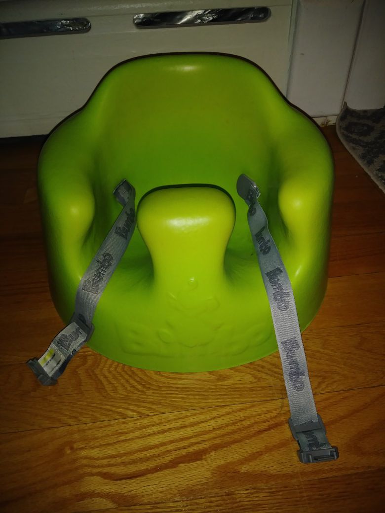 Bumbo baby seat/booster