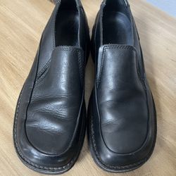 Women’s Shoes Size 8.5 Fits Like A 9 Wide 