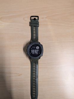 Garmin Instinct Solar (Black with Green band)