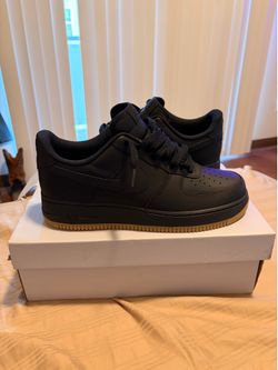 Black/gym Air Force 1 size 9/12
