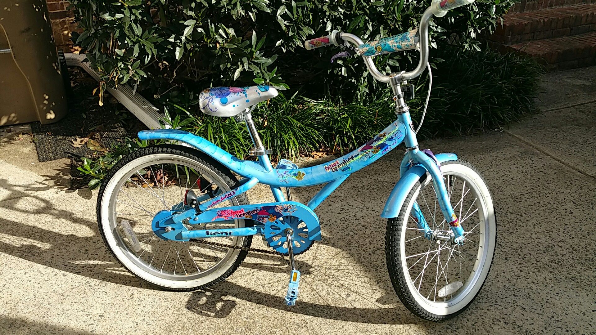 Beautiful Kent girls bicycle 20 in very stylish good condition