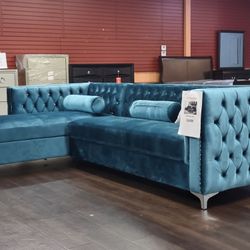 VELVET SECTIONAL SOFA WITH STORAGE AREA 